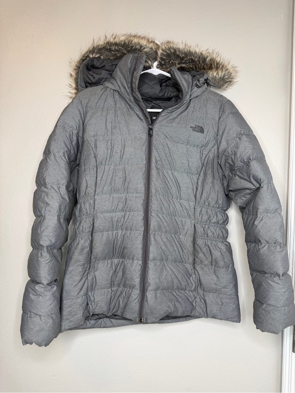 The North Face Womens Gotham II 550 Fill Down Parka Grey Faux Fur Hood Large
